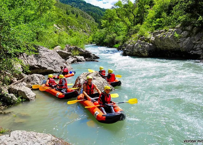 Lakeside Retreat: Croix Du Verdon Apartment